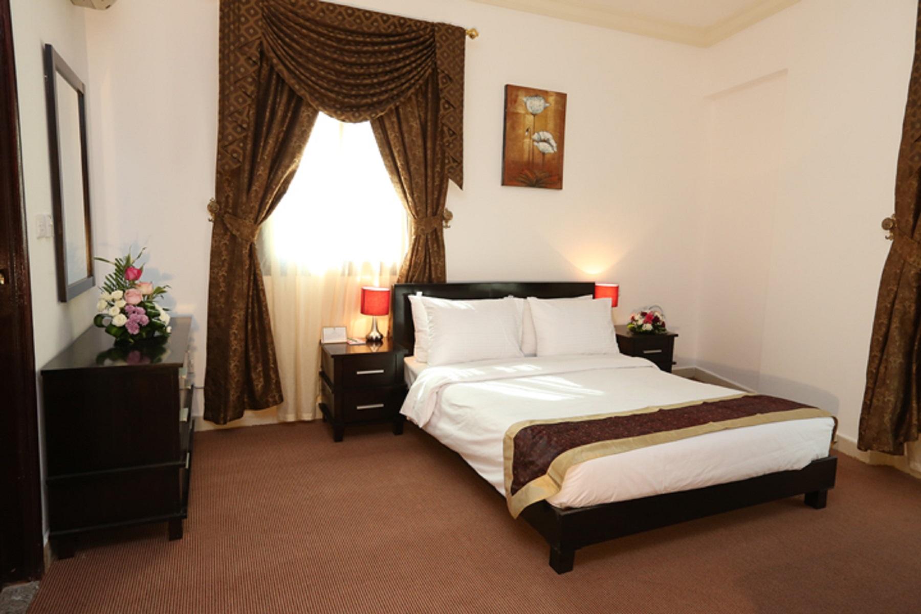 La Villa Palace Hotel Доха Экстерьер фото