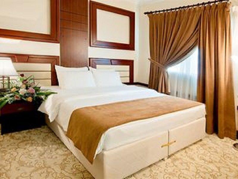 La Villa Palace Hotel Доха Экстерьер фото